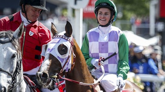 Michelle Payne on Prince Of Penzance after winning the 2015 Melbourne Cup.