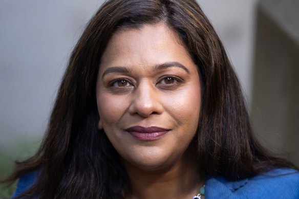 Aarti Betigeri: “Fiquei fascinado com as fotografias em preto e branco de pessoas reunidas ao pé de uma árvore gigante.”