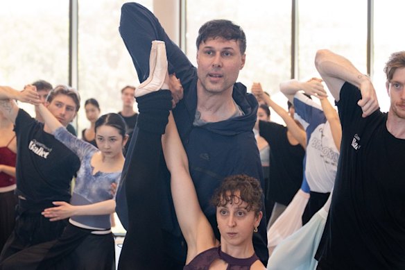 Leo Mujic rehearsing with Queensland Ballet.