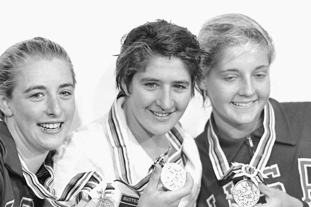 Dawn Fraser (centre). 