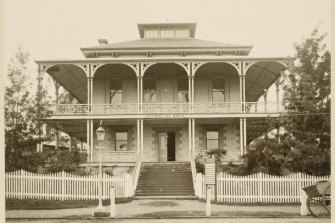 The former servants' home, now the Brisbane School of Arts, photographed in 1879.
