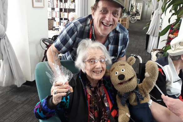 Abe Schwarz with his mum Tess at her aged care facility.