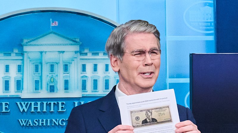 Trump pushing for his face to be printed on $250 banknote