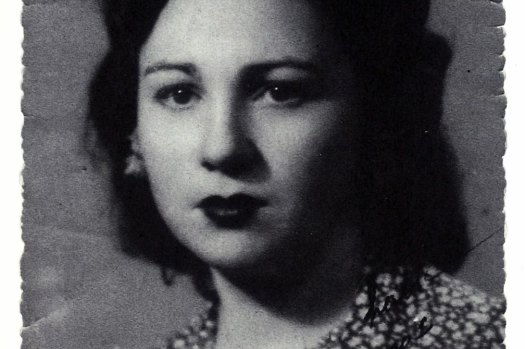 Spanish Civil War heroine exiled for 55 years dies aged 105