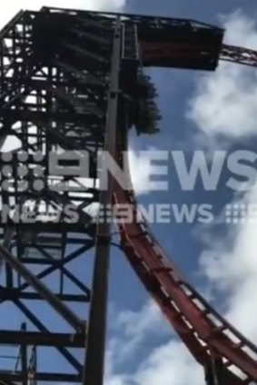 The Buzzsaw ride at Dreamworld stuck in a vertical position.