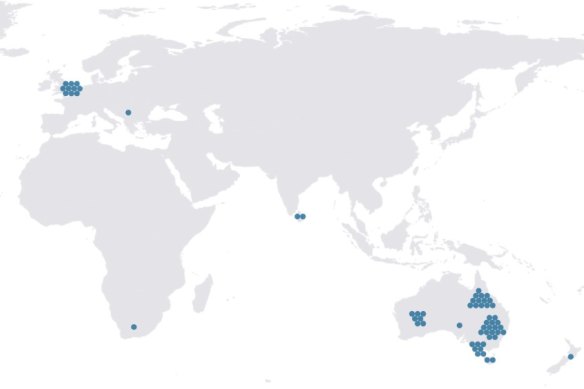 Shows the place of birth of the author of each winning title.