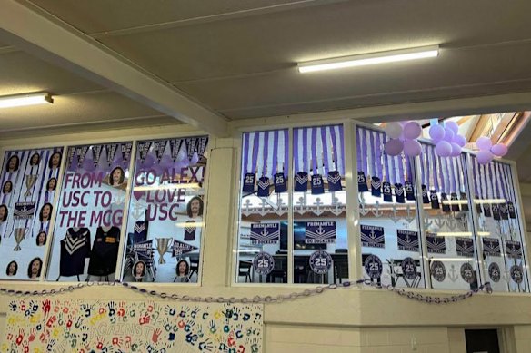 Pearce’s old school, Ulverstone Secondary College, and local shops are showing their support for the local lad.