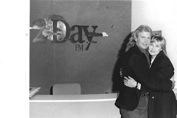 John Farnham and Cherie Romaro hug it out after Romaro played the Whispering Jack album on radio for the first time in 1986.