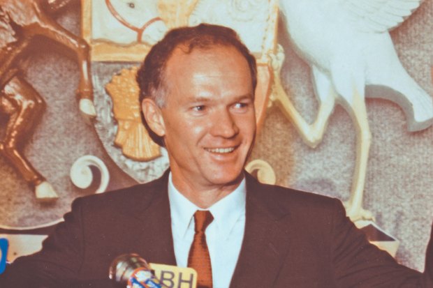 Labor leader Wayne Goss claims victory in the 1989 Queensland state election.