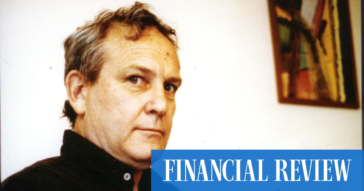 Strange Paths: Frank Moorhouse book review: Biographer Matthew Lamb tracks the early life of one of Australia's most adventurous and productive writers - Vimarsana News