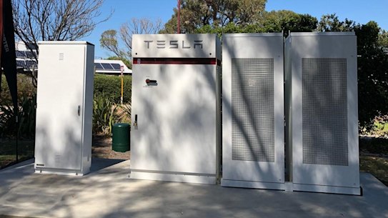 Mandurah suburb to get communal Tesla battery in Australia-first trial