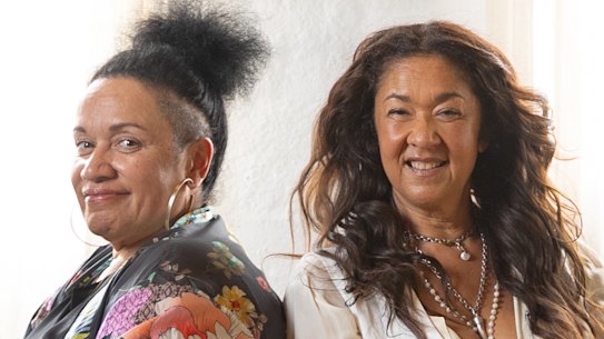 Vika and Linda Bull.