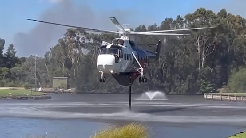 ‘Too late to leave’: Bushfire threatens south coast retirement village