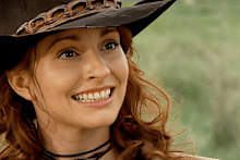 Simmone Jade Mackinnon, best known for her role on McLeod’s Daughters, has made a public appeal to find her sister.