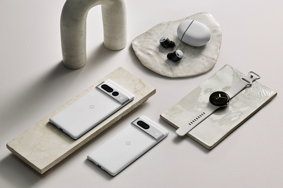 Google Pixel Watch Pixel 7 smartphone undercut Apple on price