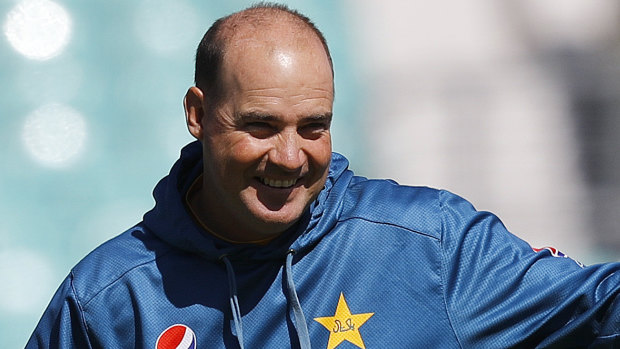Pakistan coach Mickey Arthur has lost fielding coach Steve Rixon for the upcoming Test series against Australia.