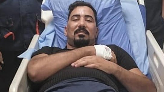 Karar Hydar Yusur, an Iraqi patient of Munjed Al Muderis.