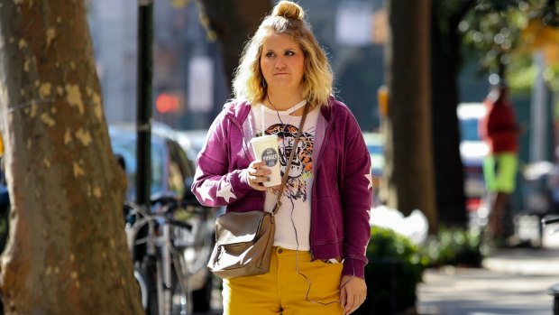 Jillian Bell as the hard-partying, pre-marathon Brittany O’Neill in the film Brittany Runs A Marathon.