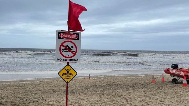 SEQ beaches closed, marine warning in place after Pacific tsunami