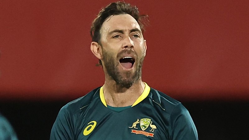 LIVE: Australia bowl first against South Africa in T20 series decider