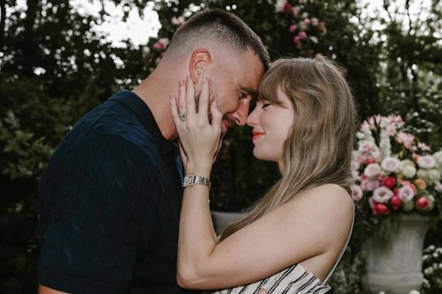 Taylor Swift and Travis Kelce 
