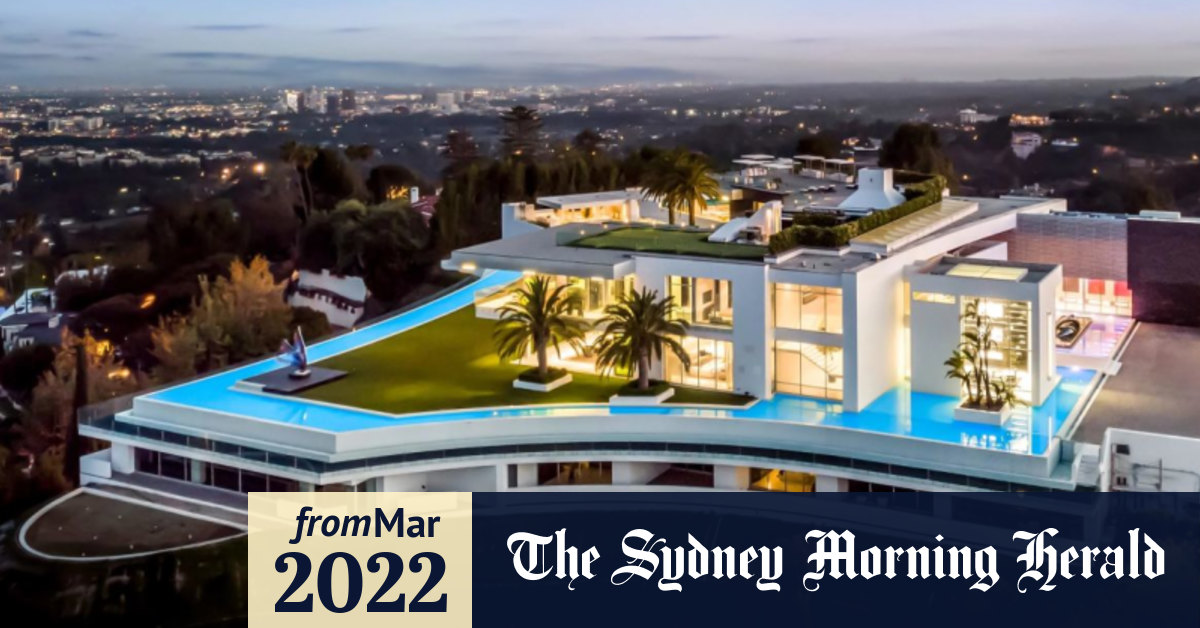 La Mega Mansion Sells For Just 171 5 Million Because Of Mould