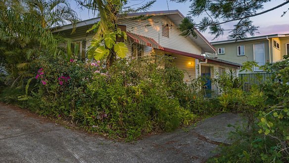 The selling agent said buyers valued the block’s sheer size and its city views.