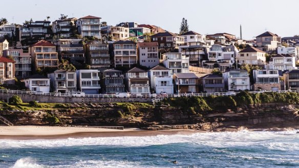 Higher priced homes are leading the market downturn in Sydney and other capitals.