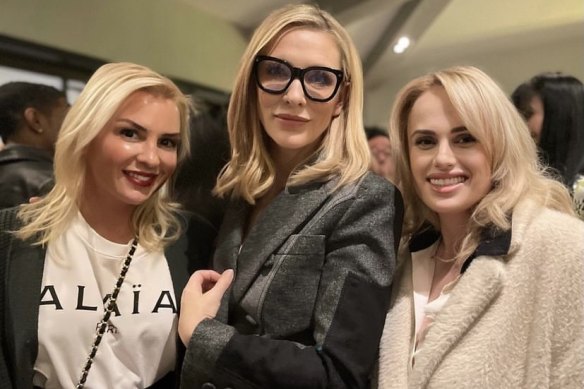 Blanchett (centre), with tracksuit designer Ramona Agruma (left) and Agruma’s partner, fellow actor Rebel Wilson.