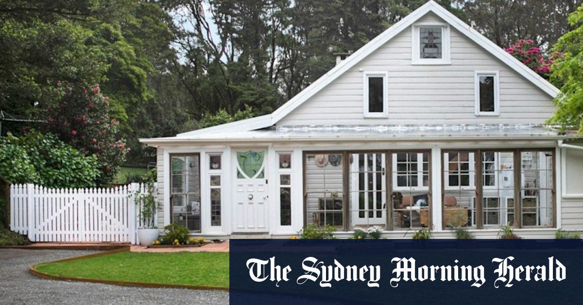 NSW luxury property: Southern Highlands retreat once owned by Redfern priest Father Ted Kennedy for sale - Vimarsana News