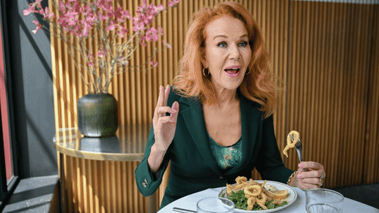 GIF: Rhonda Burchmore. 