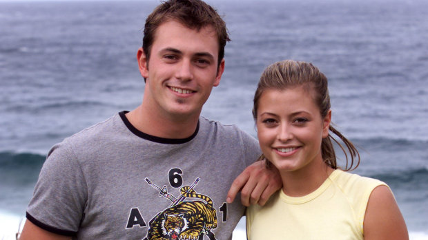 Flick Scully (Holly Valance) with boyfriend Stuart Parker (Blair McDonough).