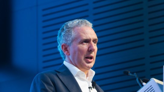 Telstra chief executive Andy Penn says telecoms have incentive to prioritise 5G over the NBN. 