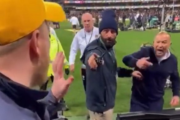 Eddie Jones reacts to a heckler at the SCG.