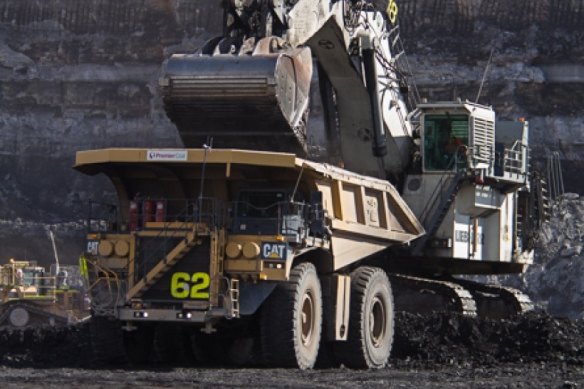 Premier Coal supplies Synergy’s
Muja and Collie power stations.