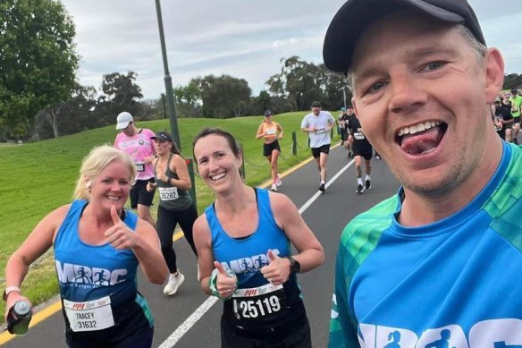 Eleanor Bryant (centre) takes part in a Macedon Ranges Running Club event with husband Tim.