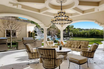 Poolside outdoor dining.