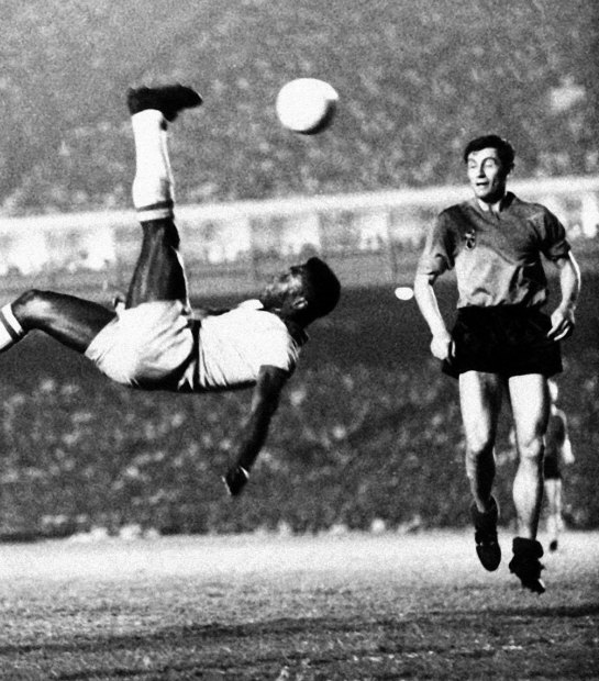 Jogo bonito Pelé’s 10 most memorable goals