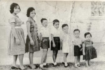 Dewi Cooke’s mum (far left) and her six siblings.