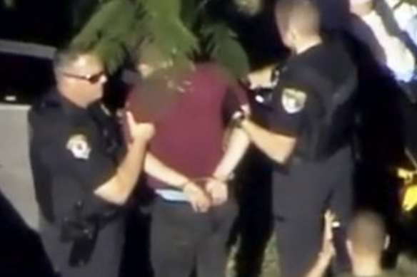 17 dead in Florida massacre: Shooting suspect had been expelled from school