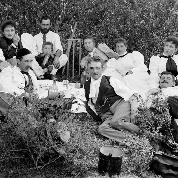 A picnic at Freshwater Beach in Sydney, c. 1890s.