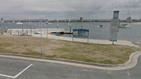 Man dies after being pulled from water at North Stradbroke Island