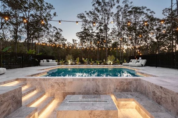 A grand arrival at the home is also a driving factor, according to architect Vicky Cutler, with an entry foyer with a view that leads to an outdoor space.