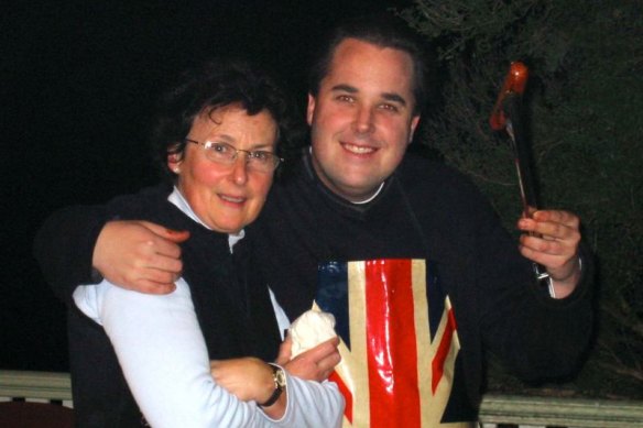 Piers barbecuing with his mother.