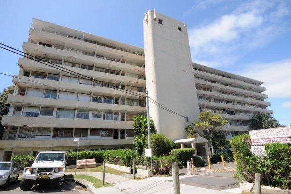 Glenview Court in 2016 before the redevelopment.