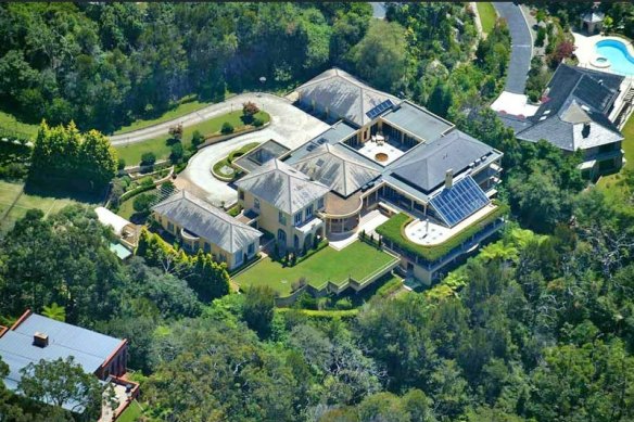 The 2377 square metre property is among the largest privately held estates on the lower north shore.
