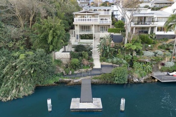 The home was listed for rent for $3500 per week.