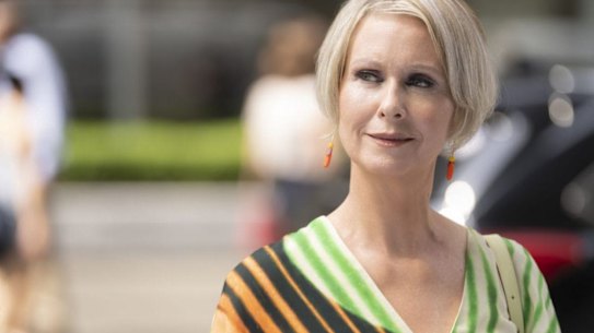 In the reboot series, Miranda Hobbes quits her corporate job and attempts to revive her sex life.