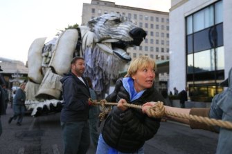 Emma Thompson pulls a giant polar bear puppet outside Shell’s London headquarters in 2015 to protest planned oil drilling in the Arctic. 