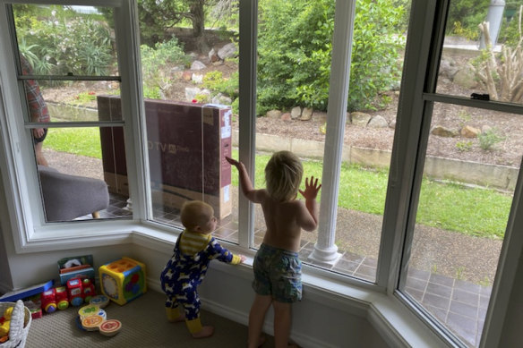 Amy Nelmes Bissett has been in self-isolation with her family for 12 weeks after returning from overseas.